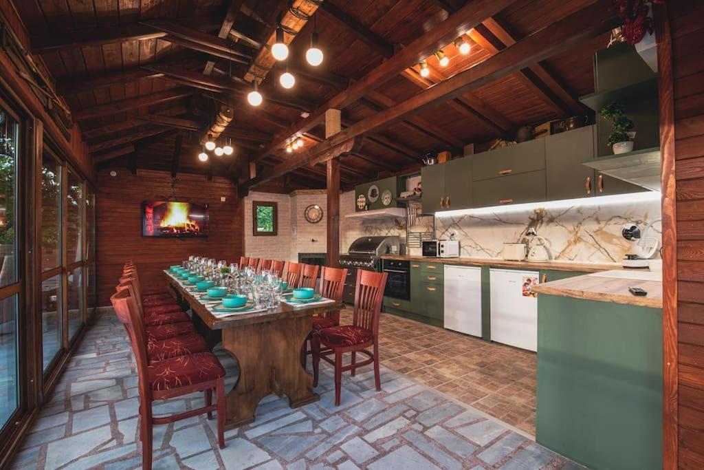 Duvaro Guesthouse Raduil Luaran gambar